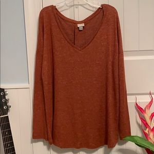 Never worn, rust long sleeve top